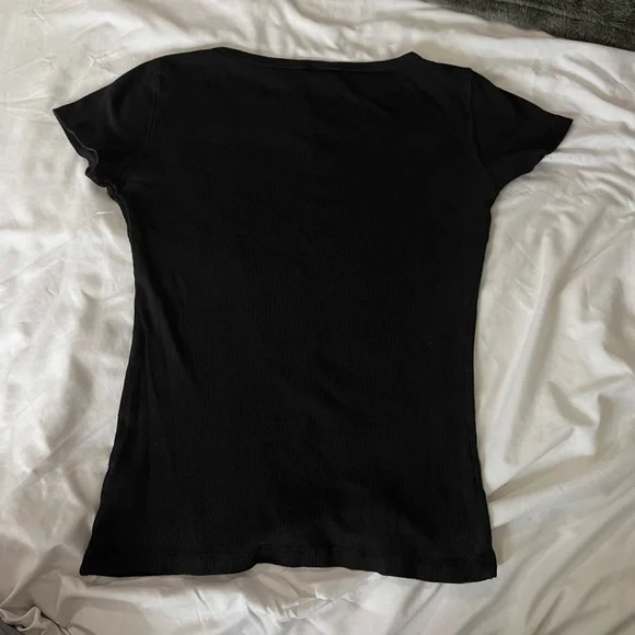 Ribbed Button Top - Picture 2 of 3